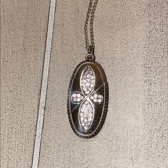 2 Necklaces in 1 Brighton Interchangeable Necklace - Picture 6 of 6